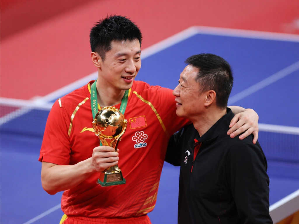 马龙评刘国梁:八届奥运成就斐然,情谊不受角色变化影响 马龙评刘国梁:八届奥运成就斐然,情谊不受角色变化影响